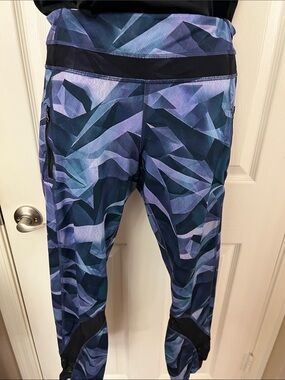 lululemon athletica Women's Geometric Blue & Purple Leggings
